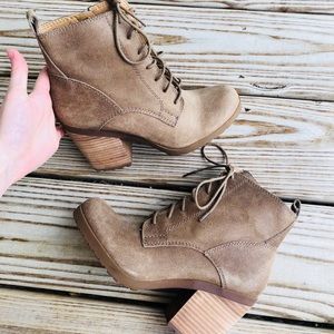 Lucky Brand suede tan booties lace up